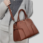 Sac Cabas Vaélya en cuir véritable porté à l’épaule avec bandoulière réglable