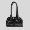 Sac épaule noir brillant avec nœuds décoratifs vue de face – AlluTurne
