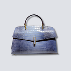 Sac Bandoulière Élysane en cuir effet crocodile bleu vue de face avec poignée élégante