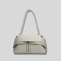 Sac bandoulière gris clair moderne avec double fermeture et silhouette structurée – vue de face