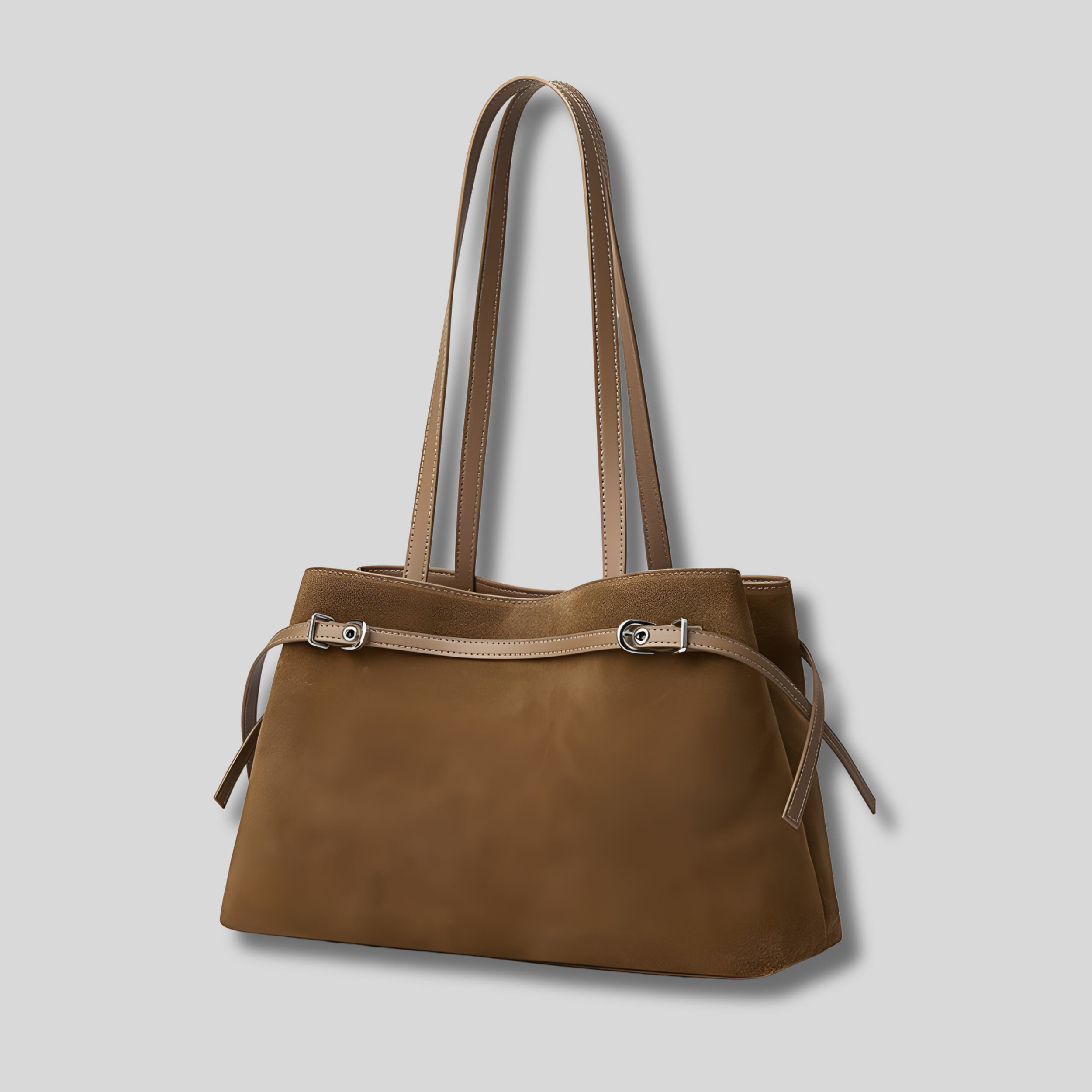 Sac Cabas Elvéra en daim marron – vue face sur fond neutre