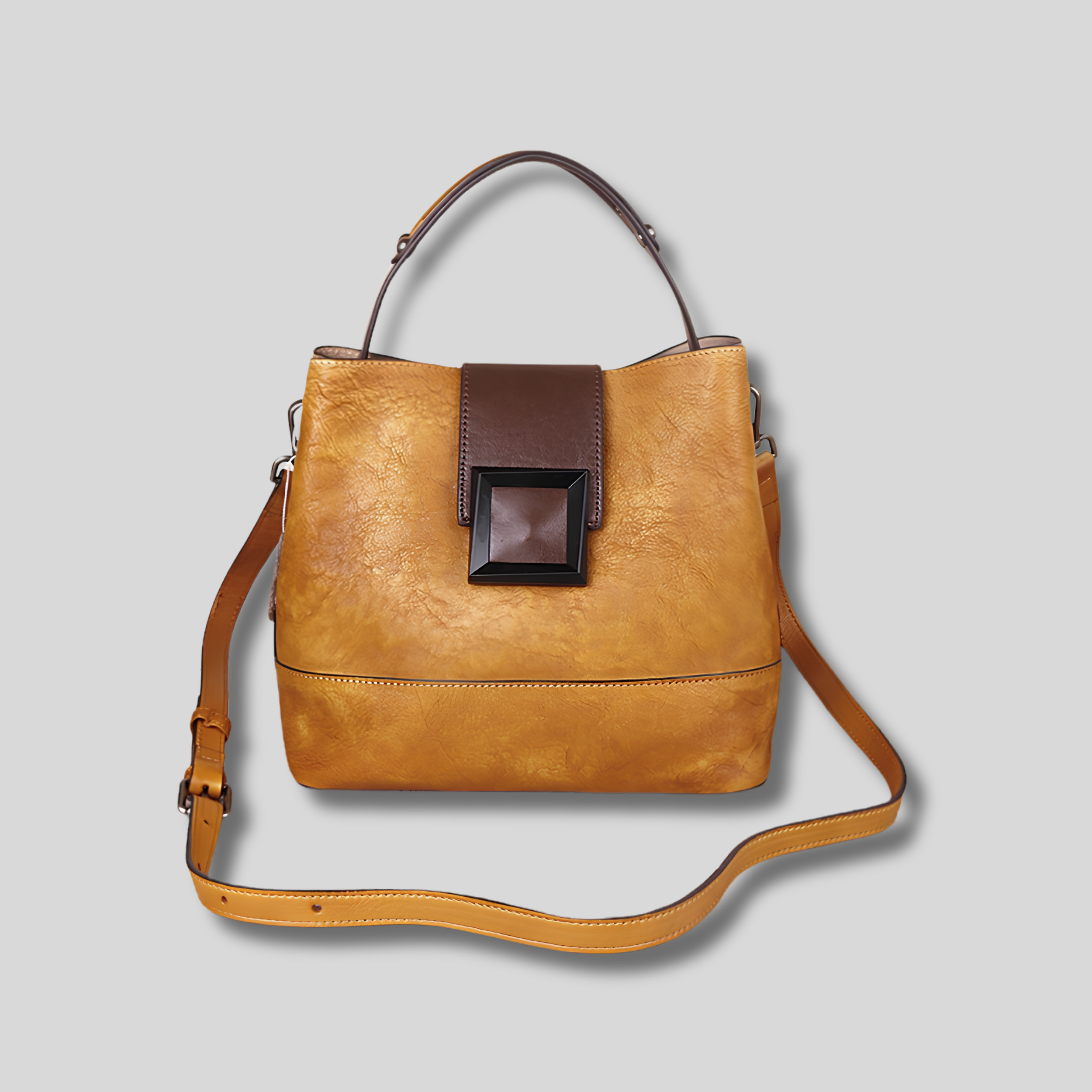 Sac porté épaule vintage camel en cuir véritable avec finition texturée et fermeture design élégante