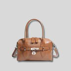 Sac bandoulière Arvielle cuir camel vue face avec fermoir métallique