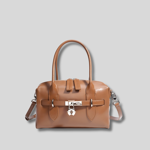 Sac bandoulière Arvielle cuir camel vue face avec fermoir métallique