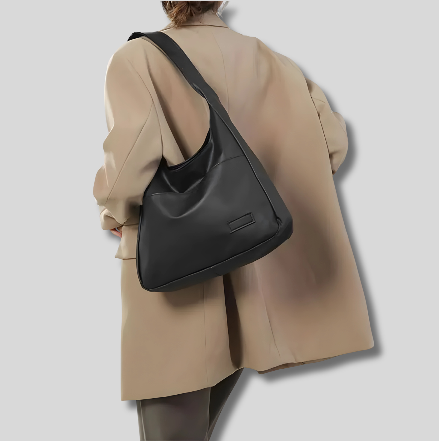 Sac épaule femme noir porté sur l’épaule – style moderne AlluTurne