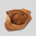Intérieur du Sac Épaule Ambréa avec compartiments organisés et poche zippée pour les essentiels.